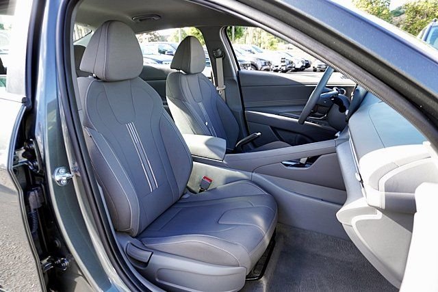 Used 2026 Gray Hyundai SEL Sport image 11