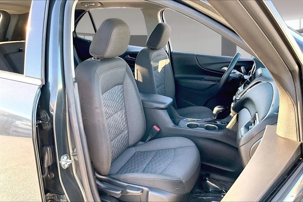 Used 2019 Gray Chevrolet LT image 27