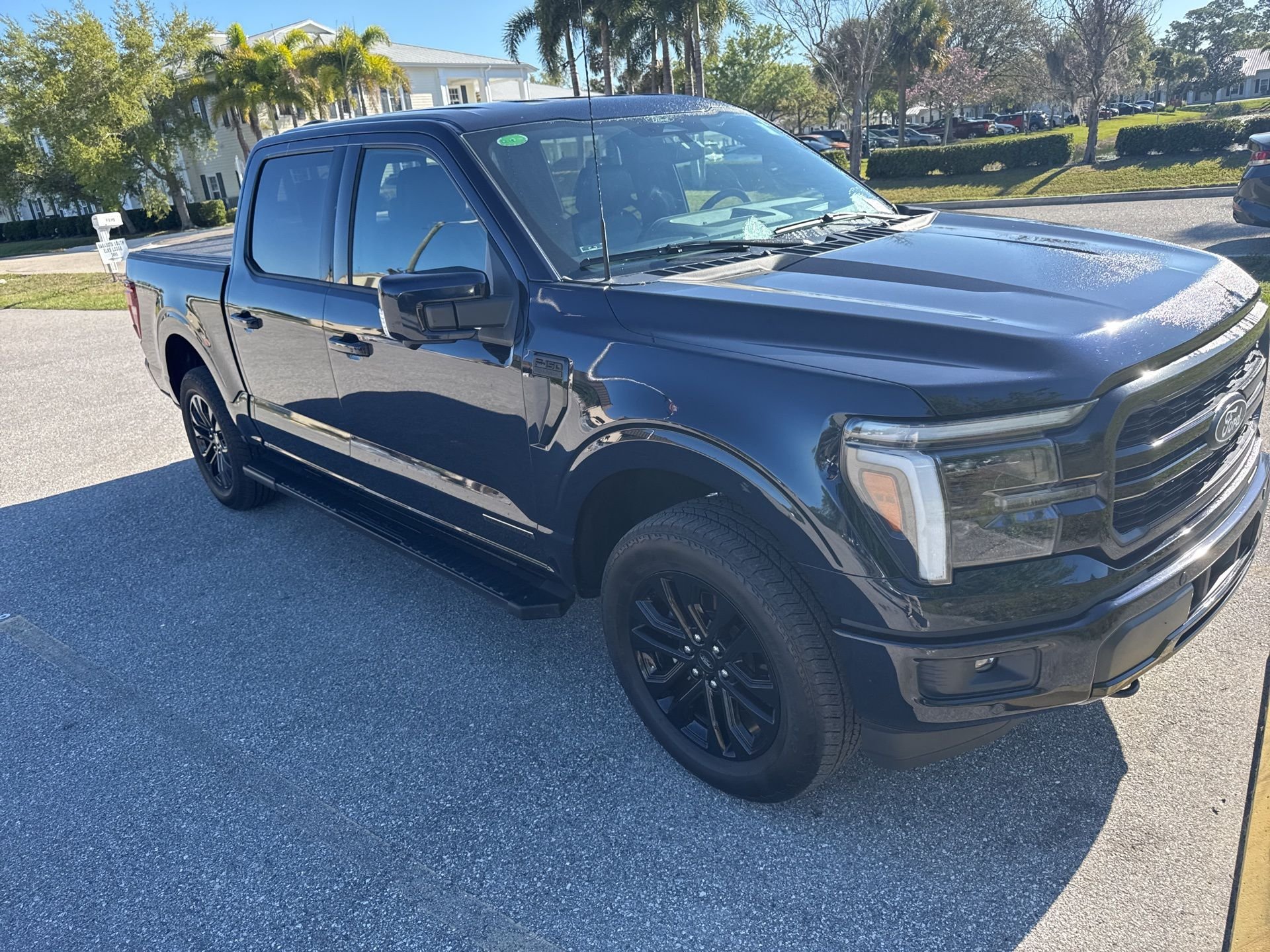 View vehicle photo 2