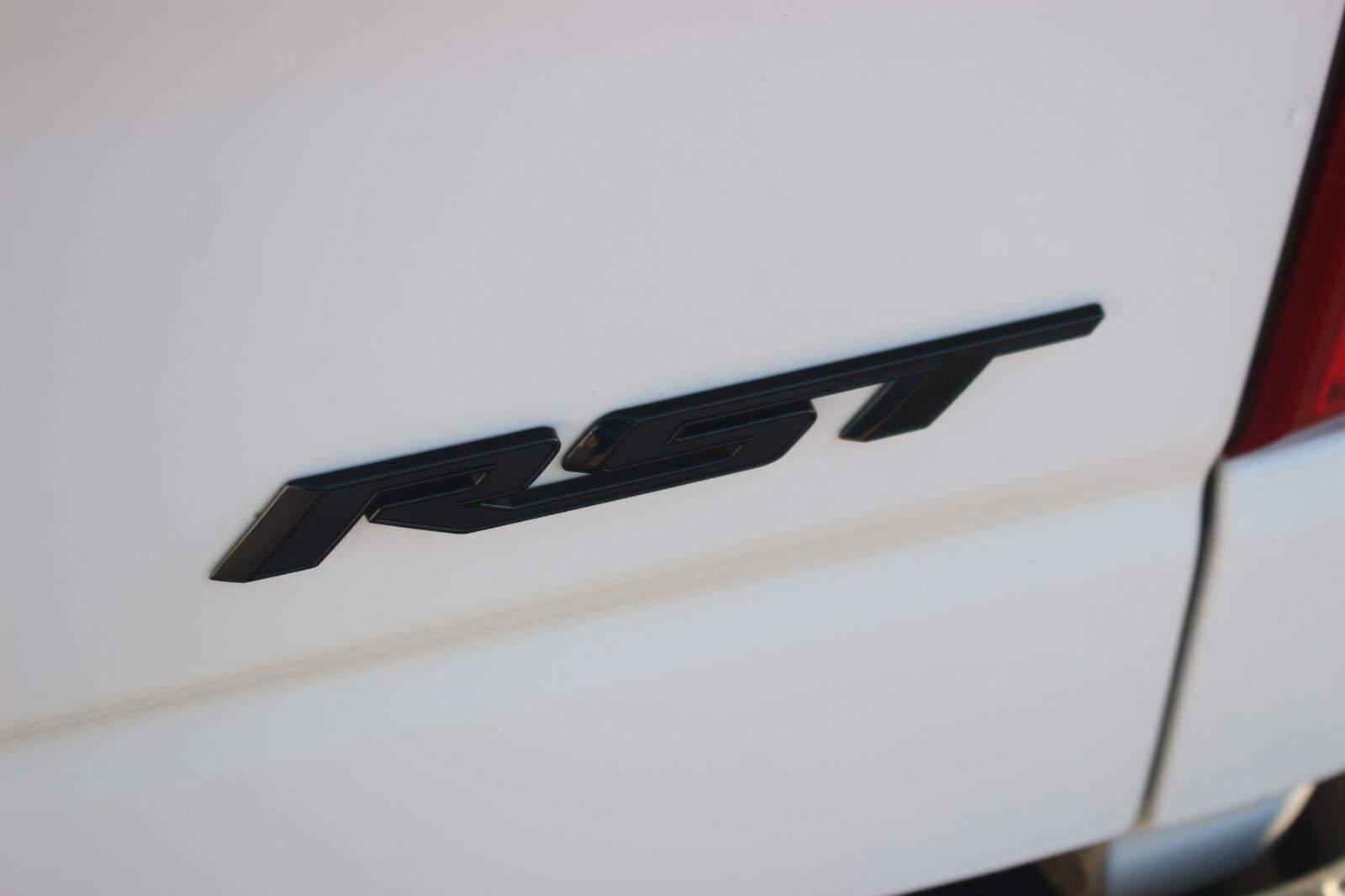 Used 2022 SUMMIT WHITE Chevrolet RST image 12