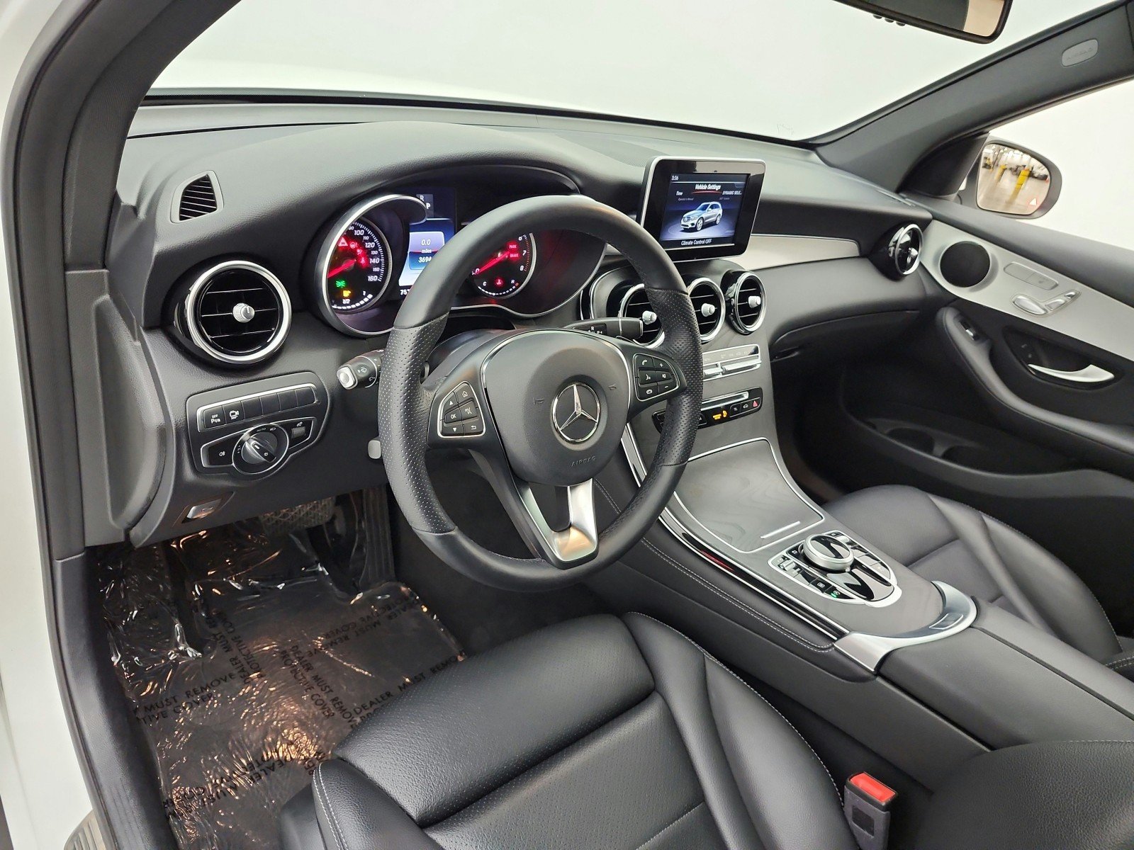 Used 2019 Polar White Mercedes-Benz GLC 300 SUV image 9