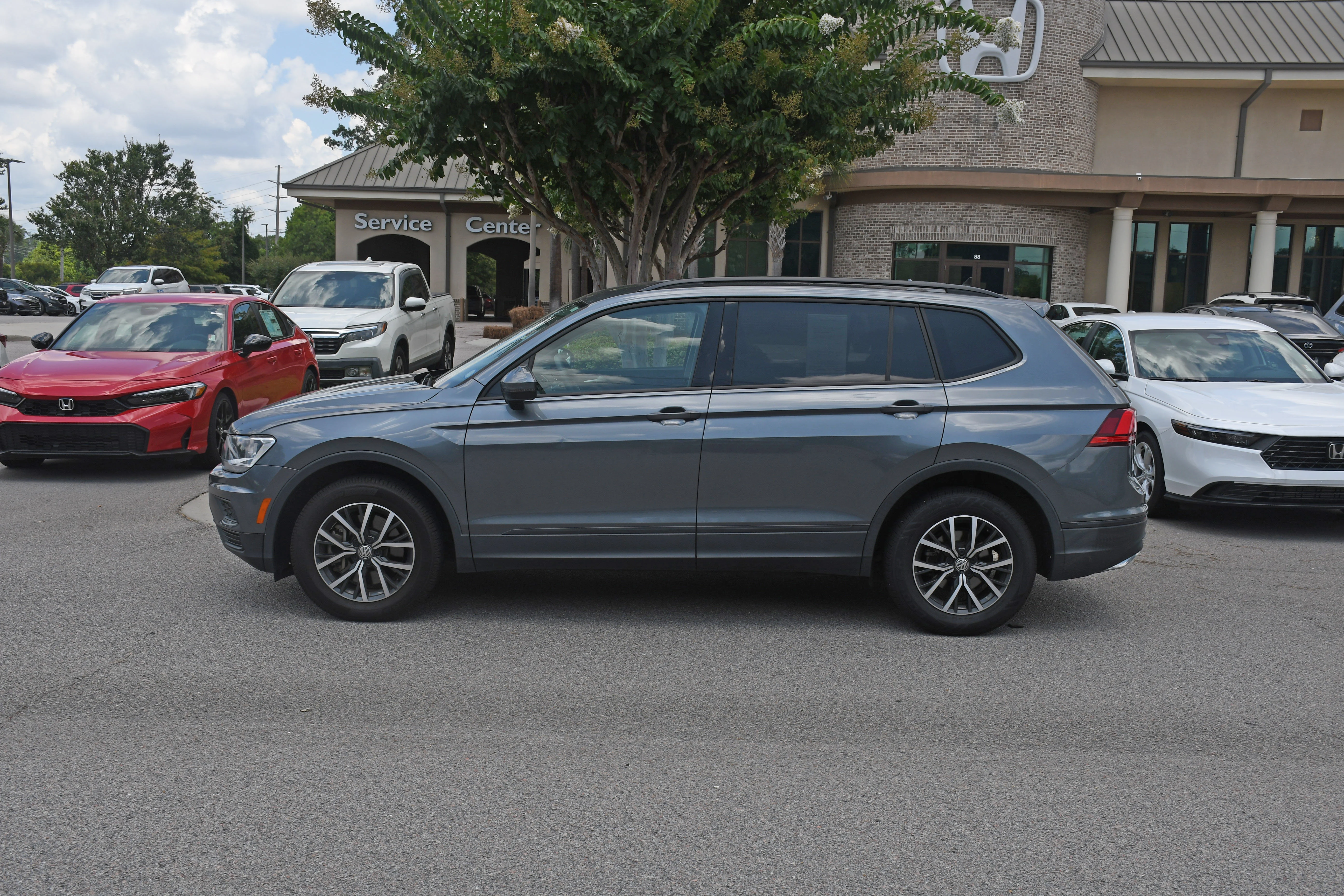 Used 2021  Volkswagen 2.0T S image 2