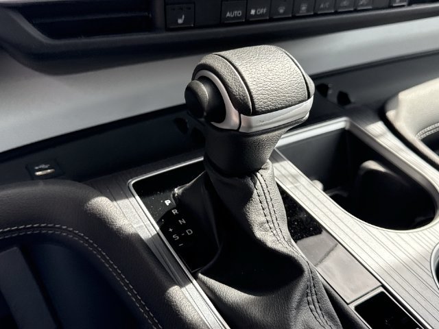 2025 Toyota Sienna XLE - Photo 20