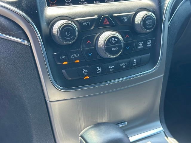 Used 2018 Black Jeep Limited 4x4 image 24