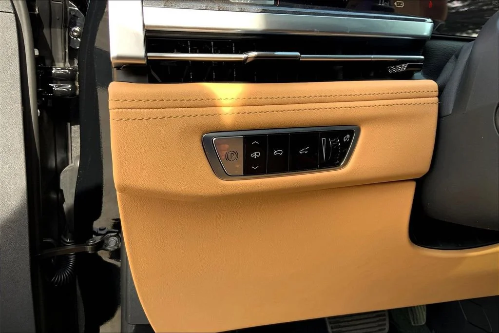 2025 Cadillac Escalade IQ Luxury 2 - Photo 19