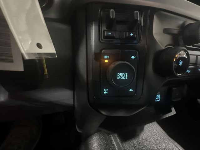 New 2026 Oxford White Ford F-250® XL image 27