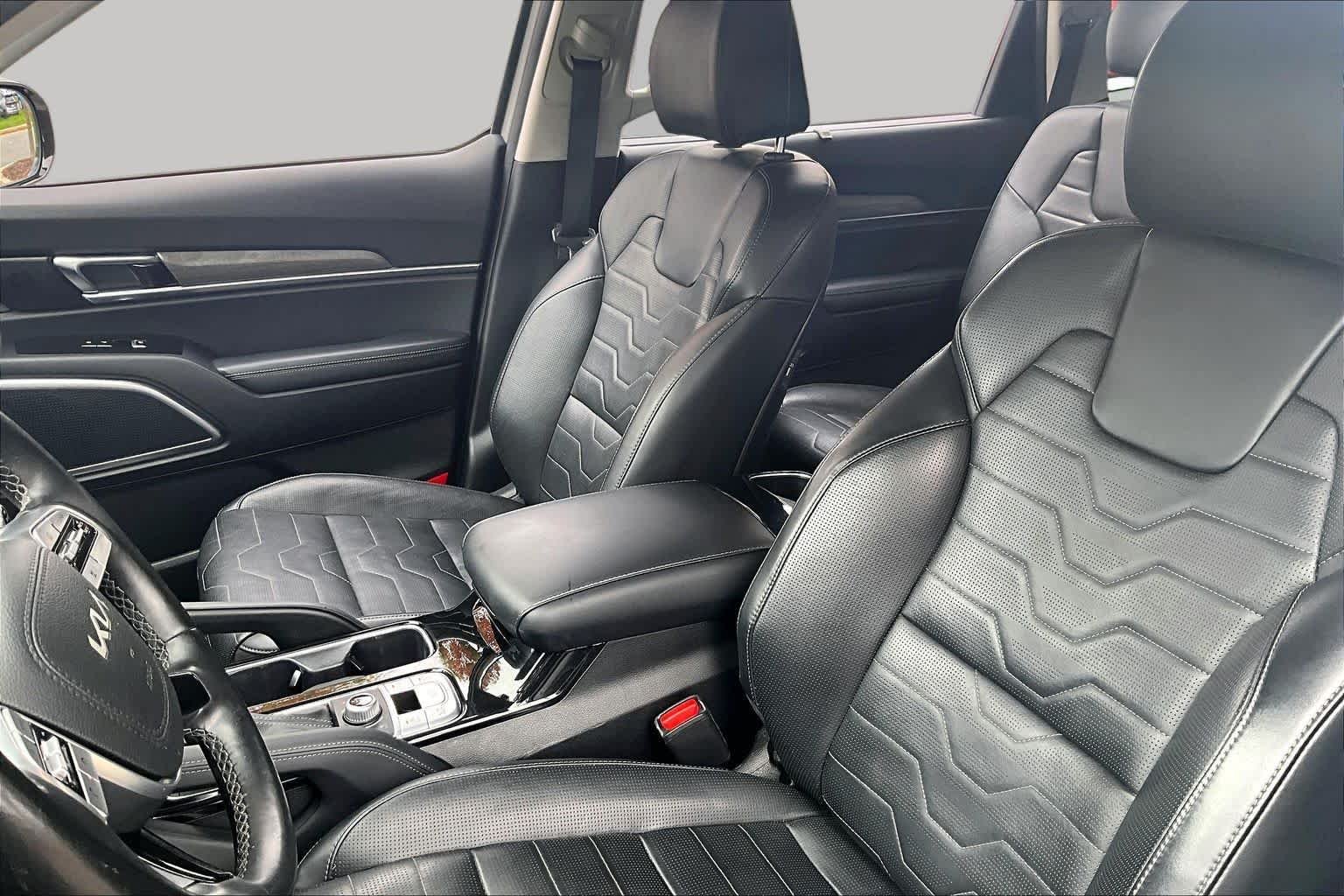 Used 2022 Wolf Gray Kia SX image 8