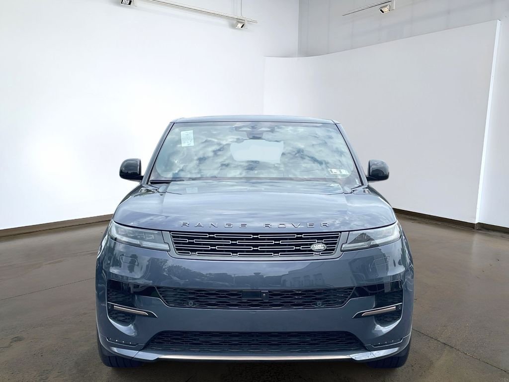 New 2026 Varesine Blue Land Rover Dynamic SE image 2