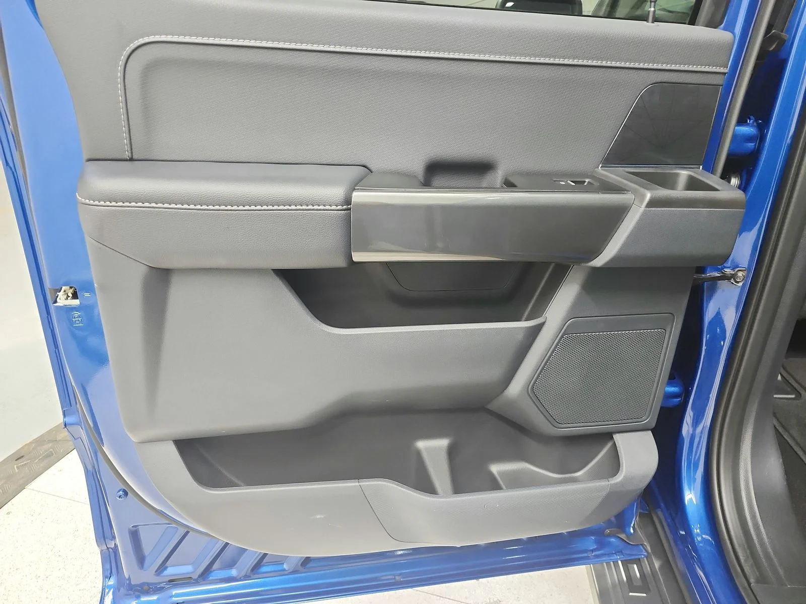 Used 2023  Ford XLT image 34