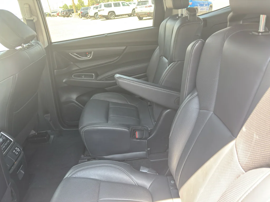 Used 2023 Crystal White Pearl Subaru Limited image 10