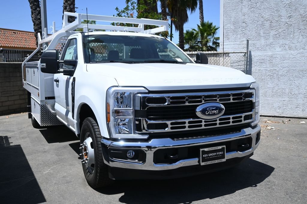 New 2026 Oxford White Ford XL image 1