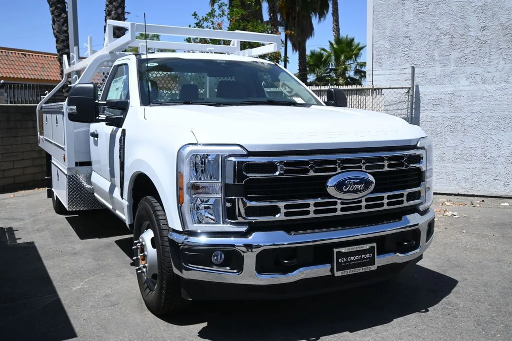 New 2026 White Ford XL image 1
