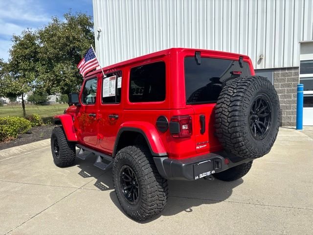 Used 2025 Red Jeep Sahara image 9