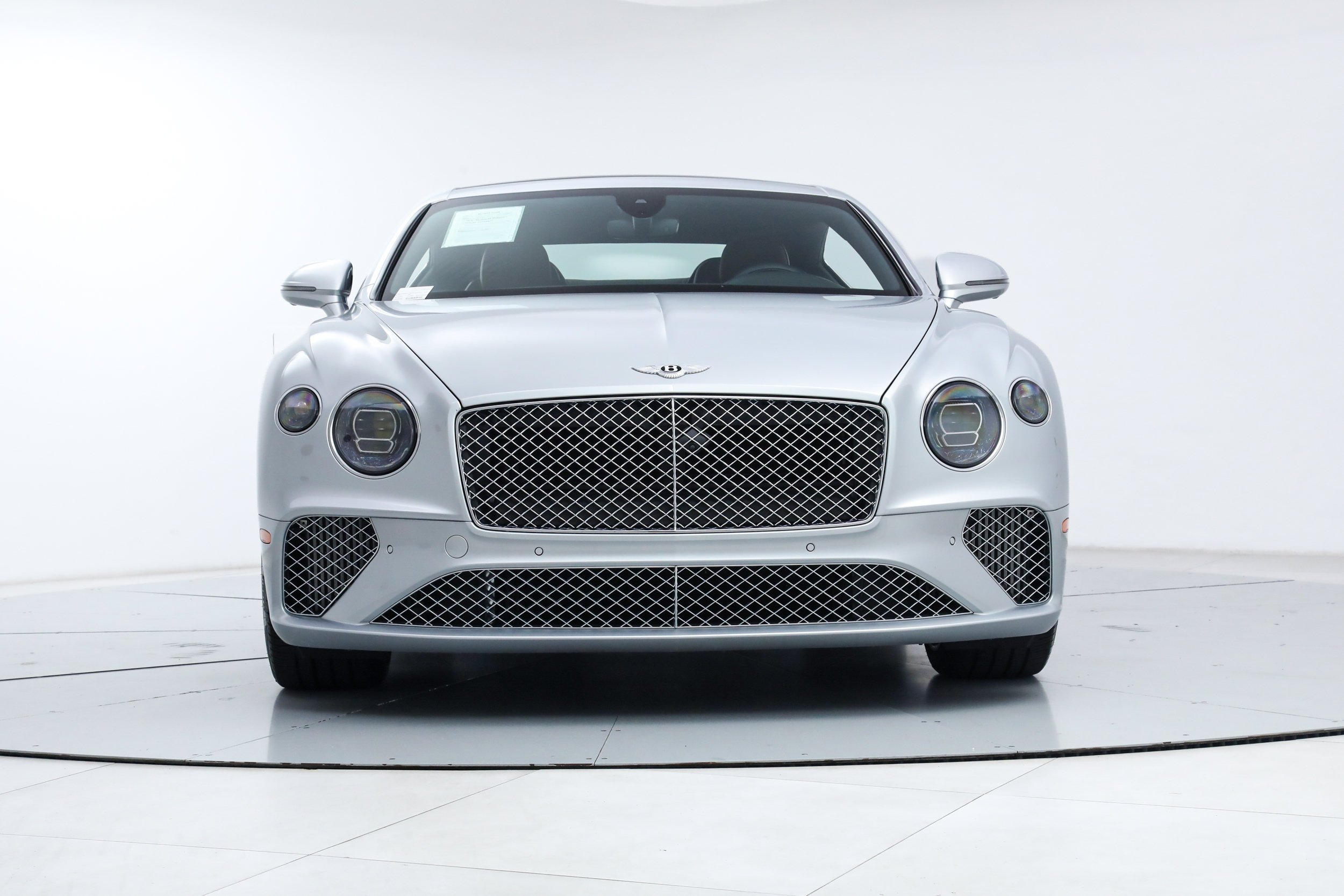 Used 2022 Silver Bentley  image 8
