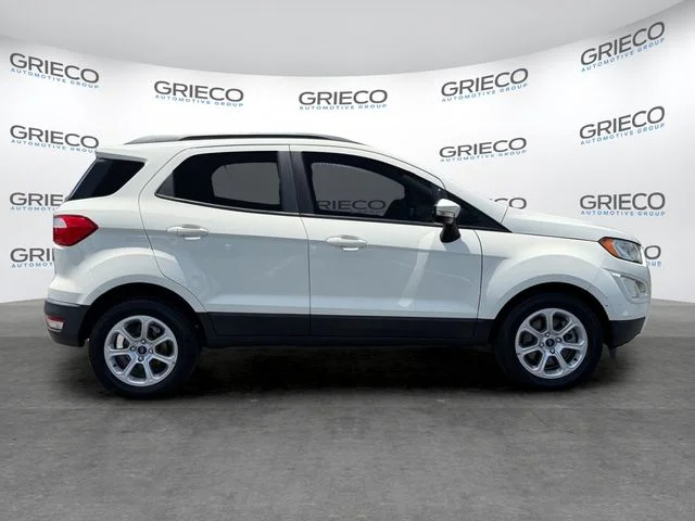 Used 2021 White Ford SE image 8