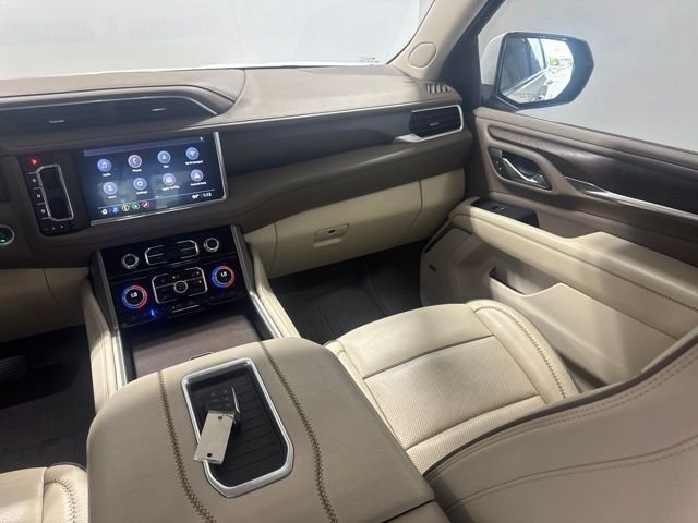 Used 2021 White GMC Denali image 19