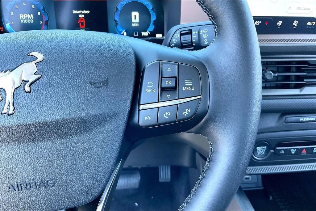 New 2025 Carbonized Gray Metallic Ford Outer Banks® image 18