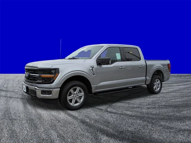 New 2026 Iconic Silver Metallic Ford XLT image 8