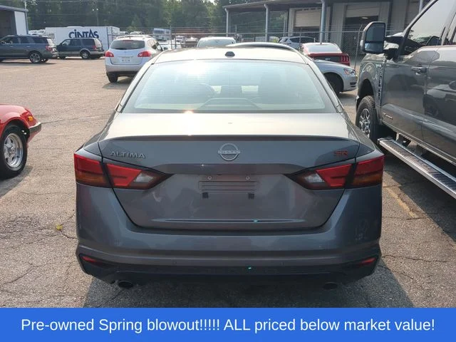 Used 2024 Gray Nissan 2.5 SR image 3