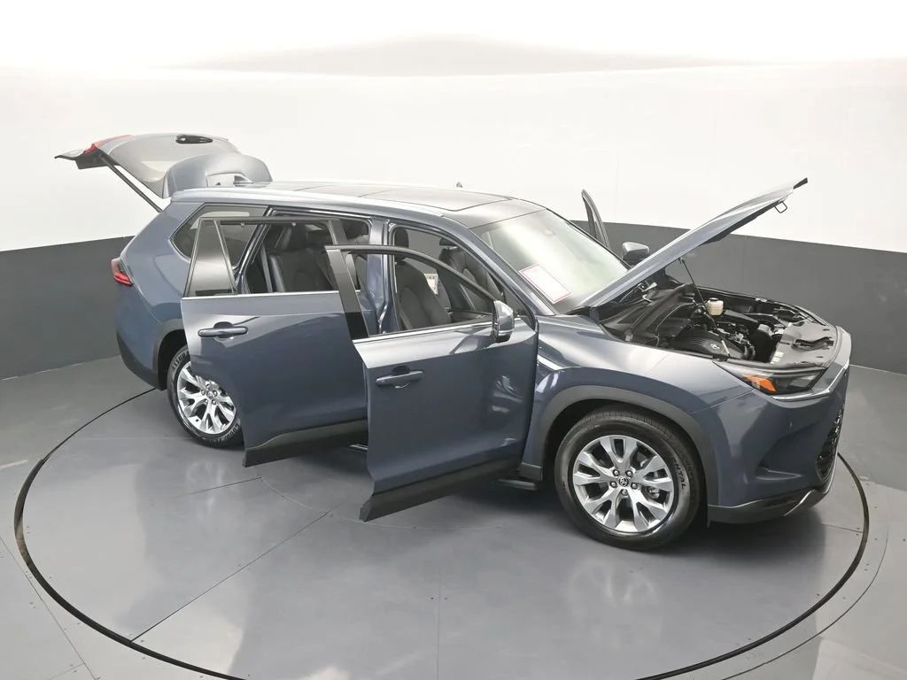 Used 2025 Cloud Toyota Limited image 78