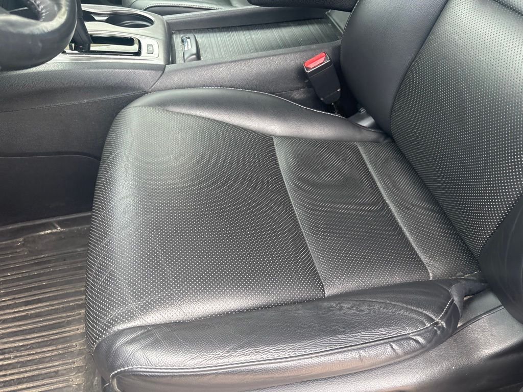Used 2019 Black Honda RTL-T image 12