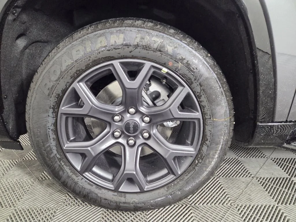 New 2026 Baltic Gray Metallic Clearcoat Jeep Limited Altitude image 7