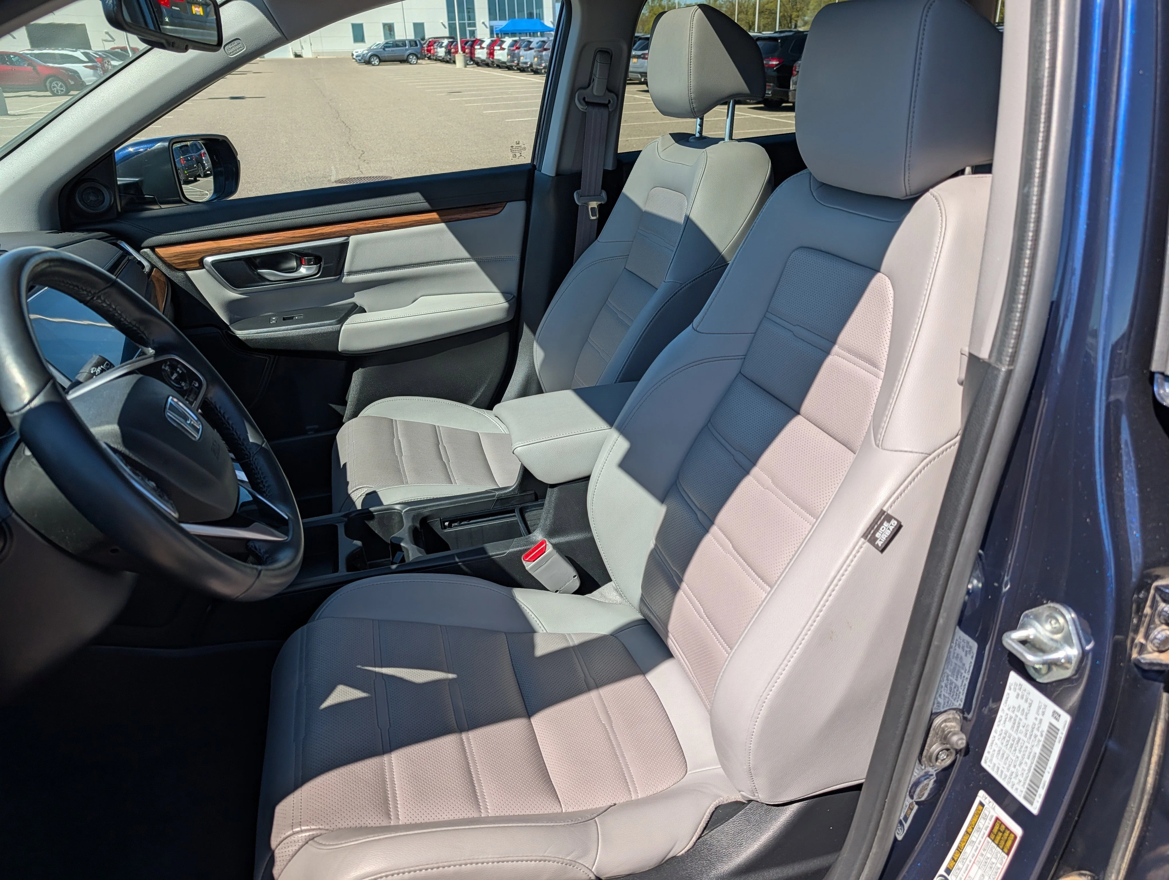 Used 2022 Obsidian Blue Pearl Honda EX-L image 21