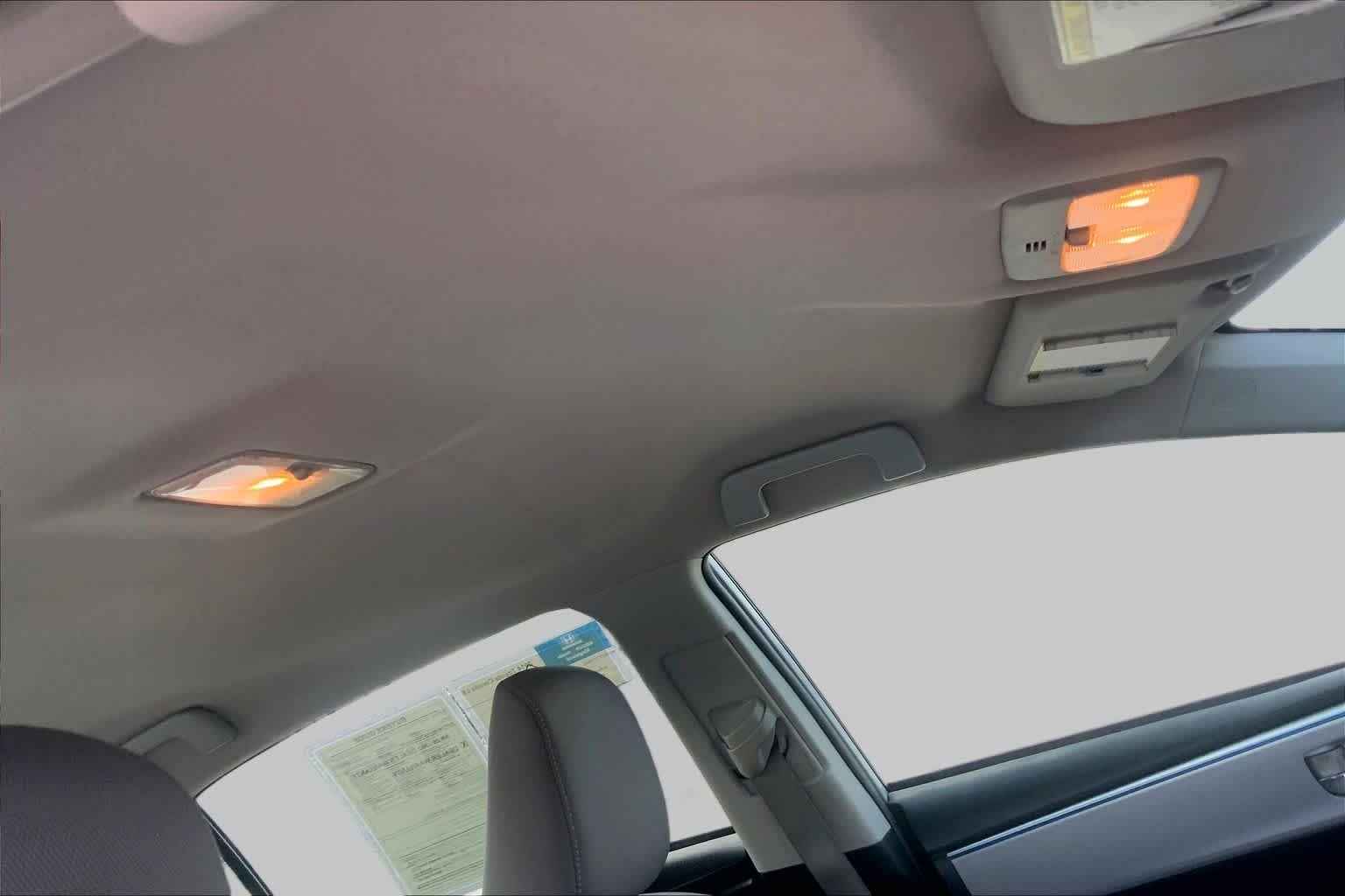 Used 2014 Classic Silver Metallic Toyota LE image 14
