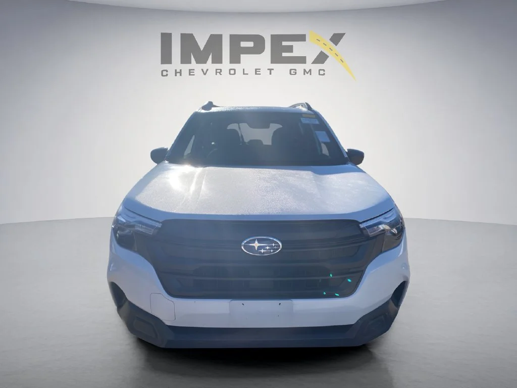 Used 2025 White Subaru Base image 5