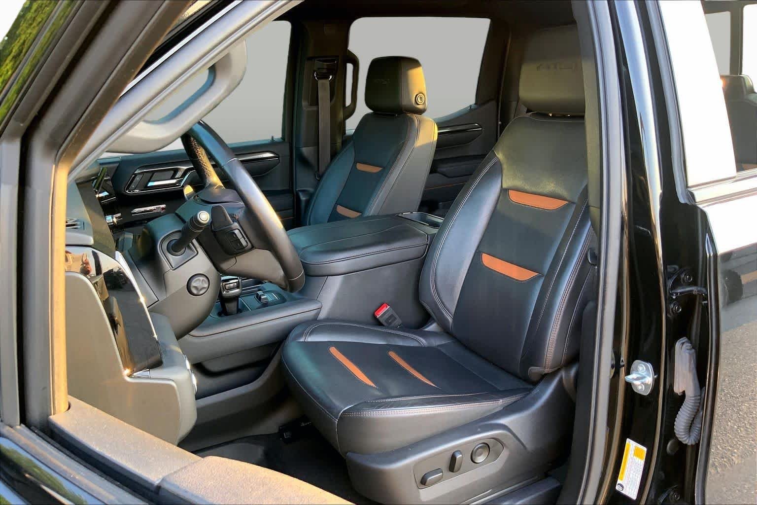 Used 2023 Onyx Black GMC AT4 image 8