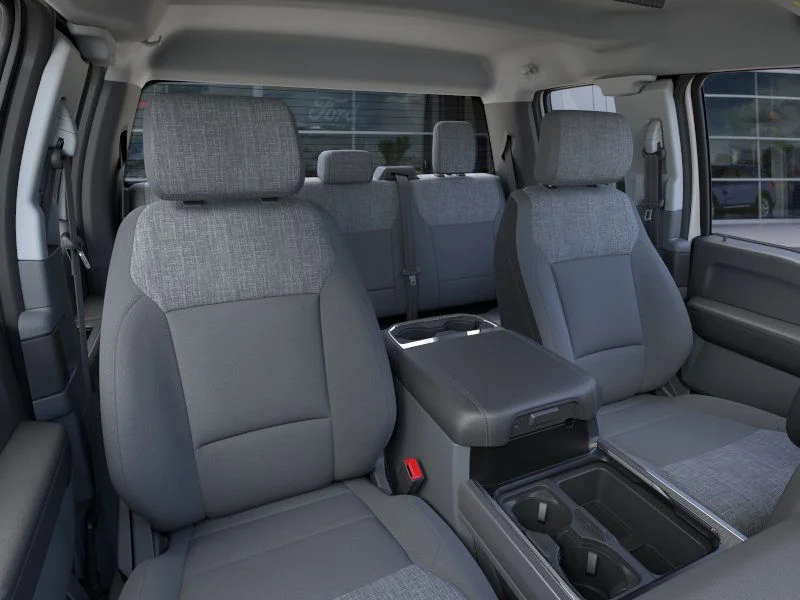 New 2026 Oxford White Ford F-350® XLT image 10