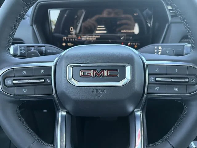 New 2026 Sterling Metallic GMC Elevation image 27