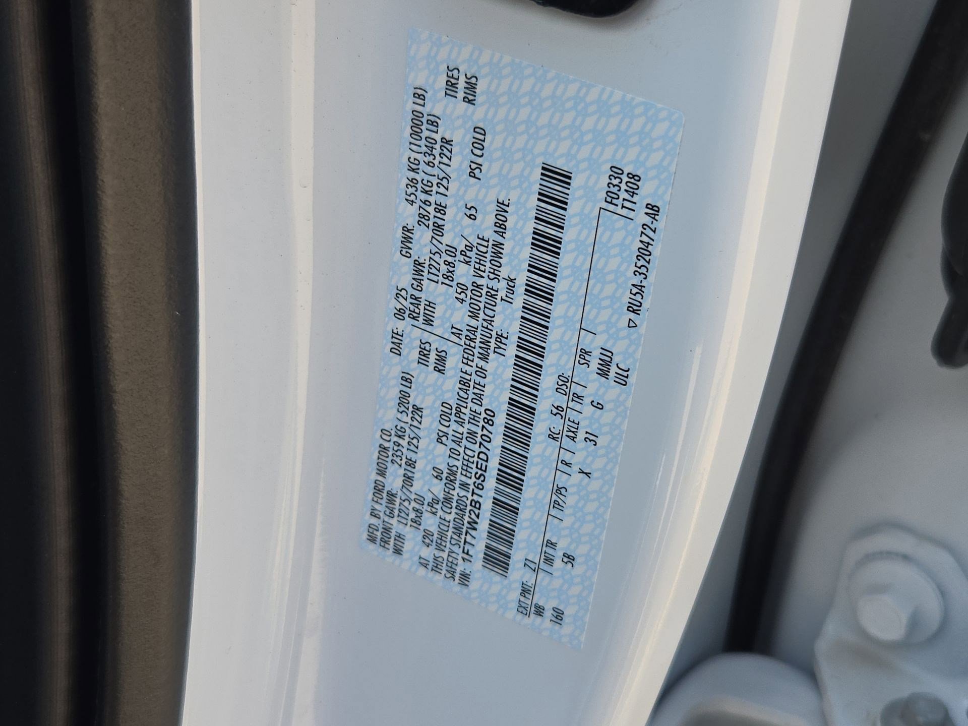 Used 2025 Oxford White Ford LARIAT image 34