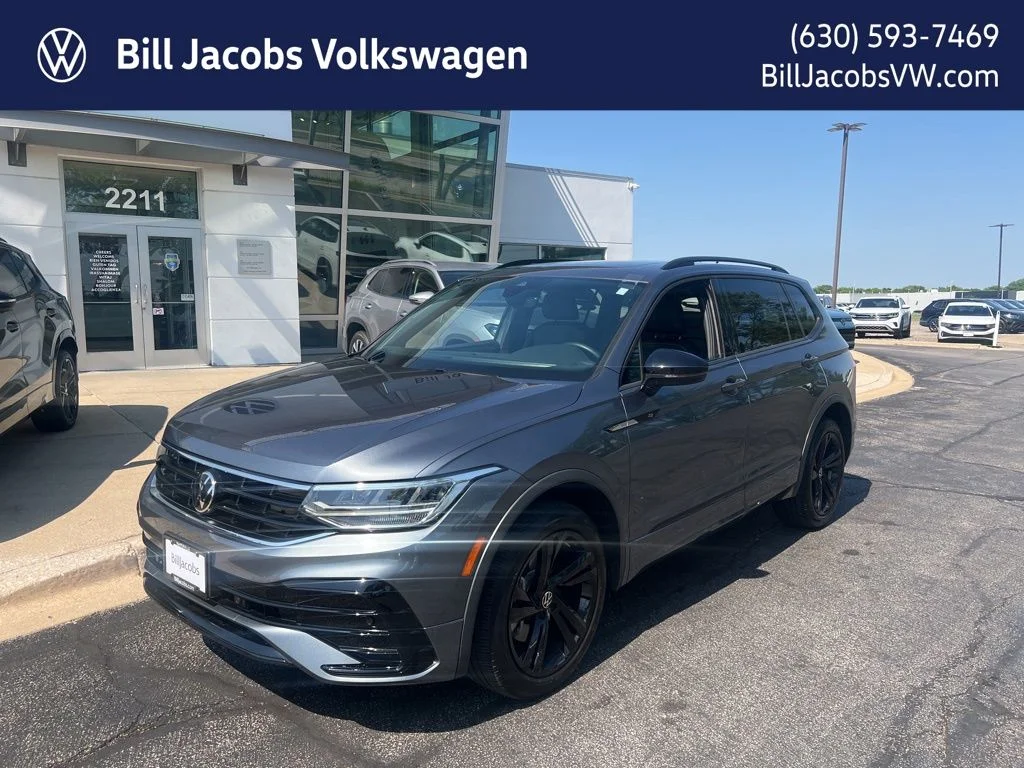 2023 Volkswagen Tiguan 2.0T SE R-Line Black 4Motion's photo