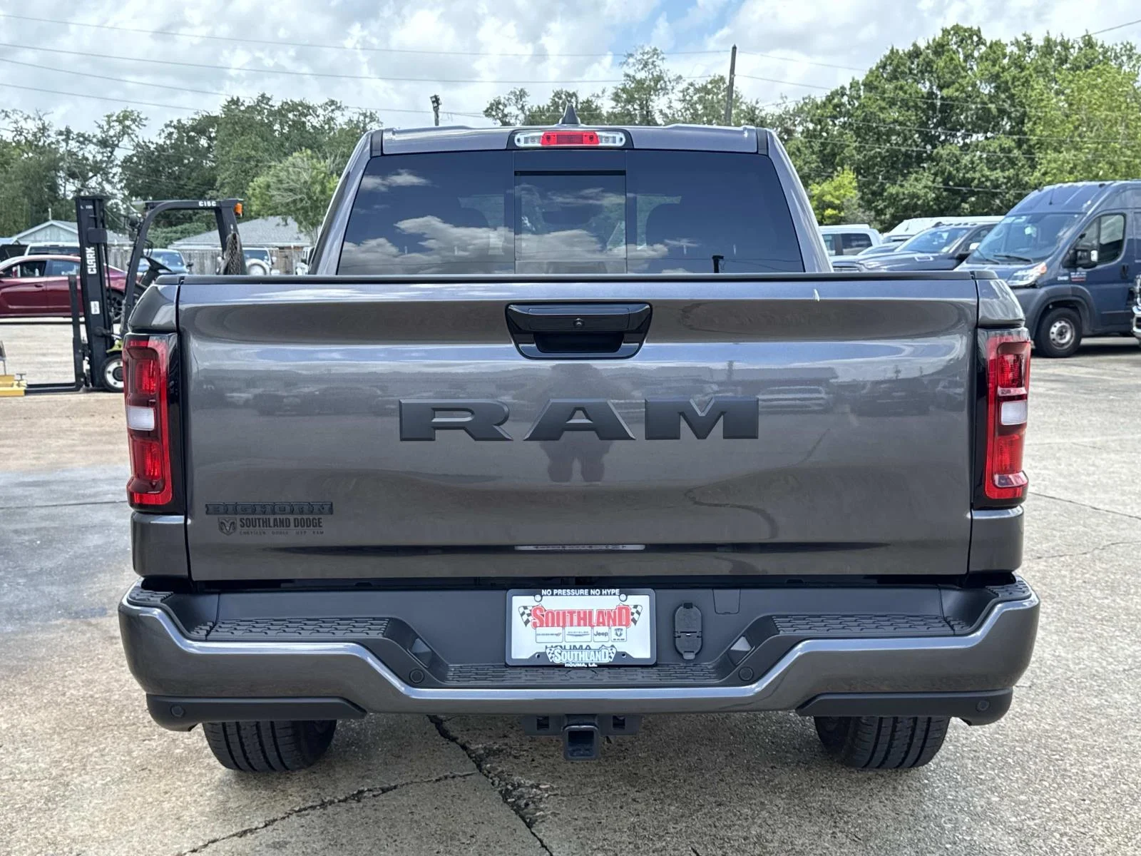 New 2026 Granite Crystal Metallic Clear-Coat Exterior Paint RAM Big Horn image 5