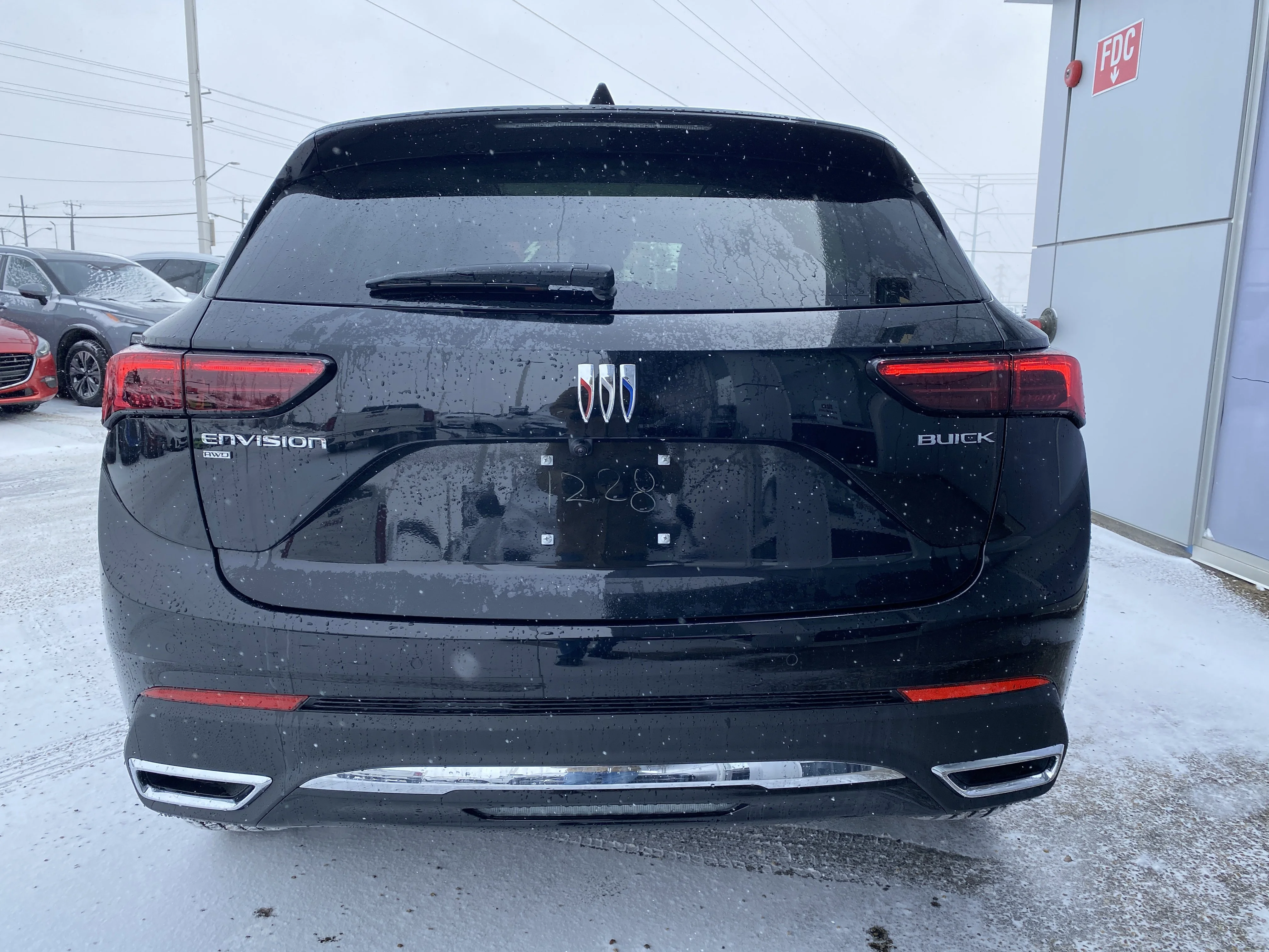 New 2026 EBONY TWILIGHT METALLIC Buick Preferred image 5
