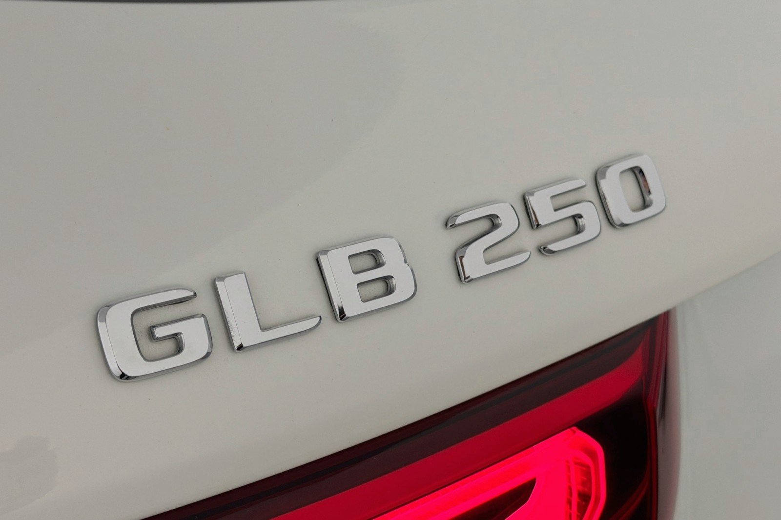 Used 2023 Polar White Mercedes-Benz 250 image 9
