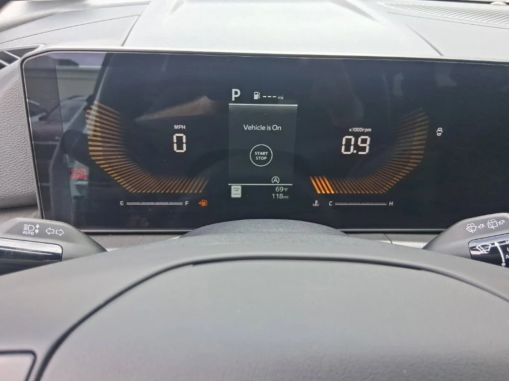Used 2026 White Kia X-Line image 11