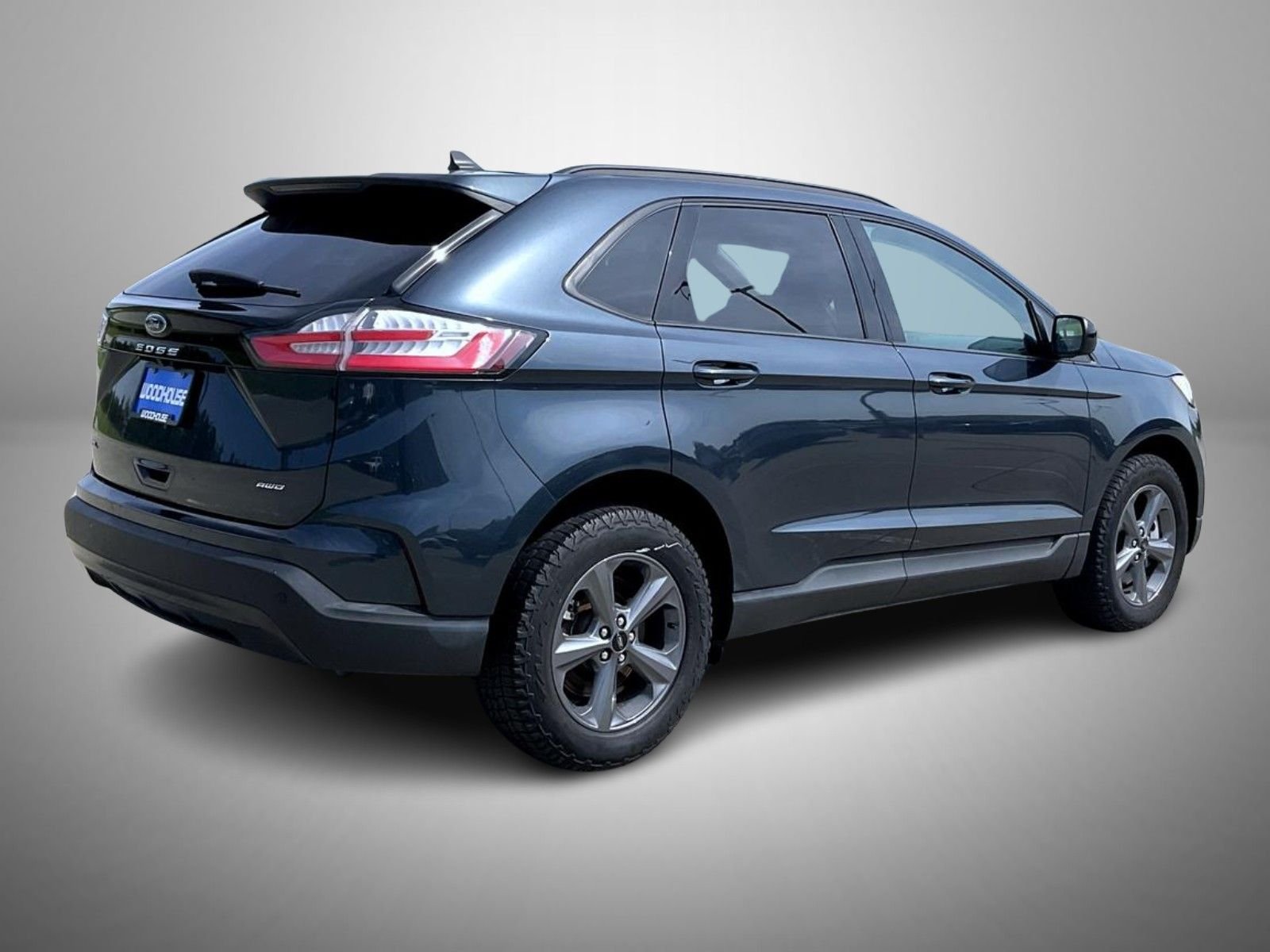 Used 2024 Blue Ford SEL image 5