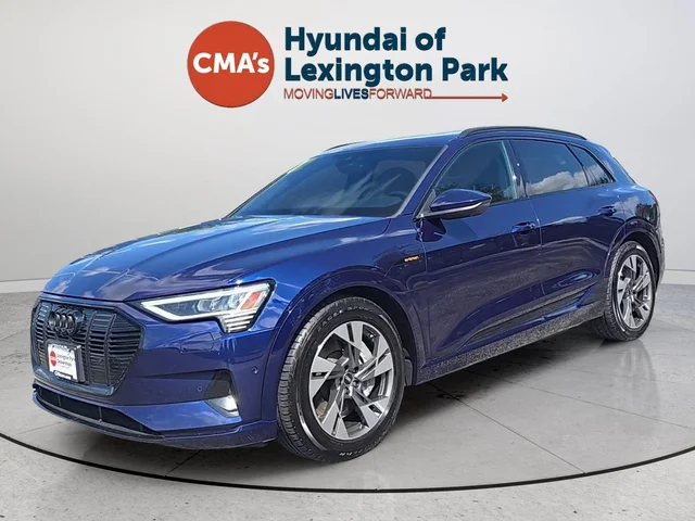 2022 Audi e-tron Premium