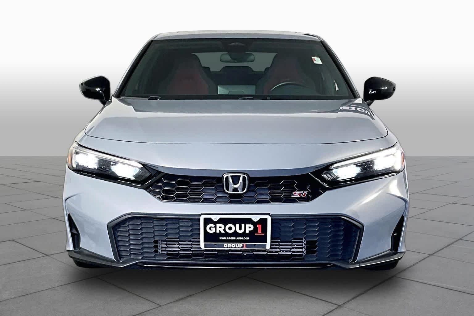 Used 2025 Urban Gray Pearl Honda  image 4
