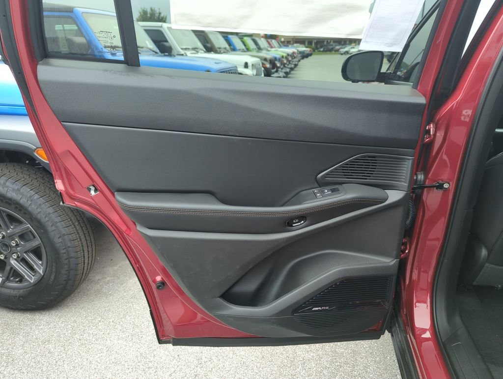 New 2026 Red Hot Pearl-Coat Exterior Paint Jeep Overland image 29