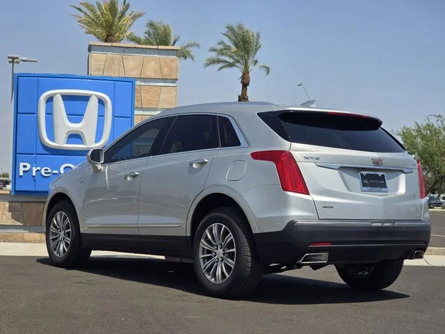 Used 2017 Radiant Silver Metallic Cadillac Luxury image 5