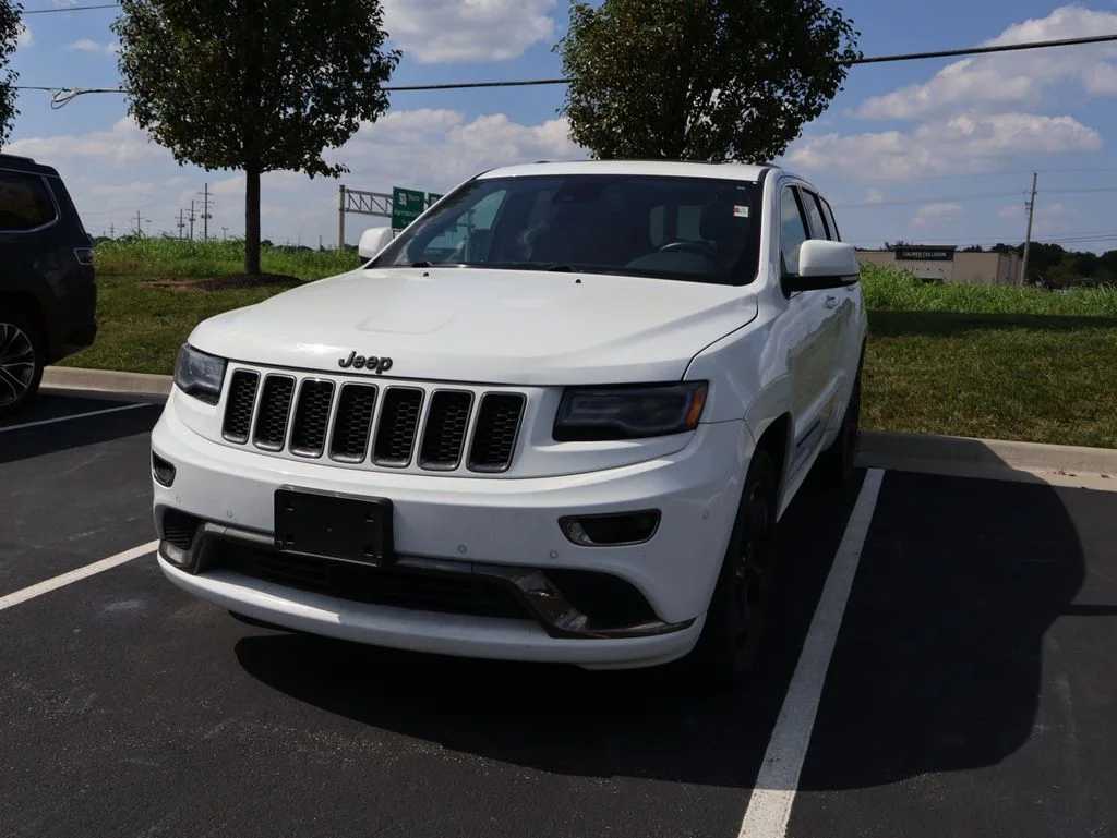 Used 2016 White Jeep Overland image 1