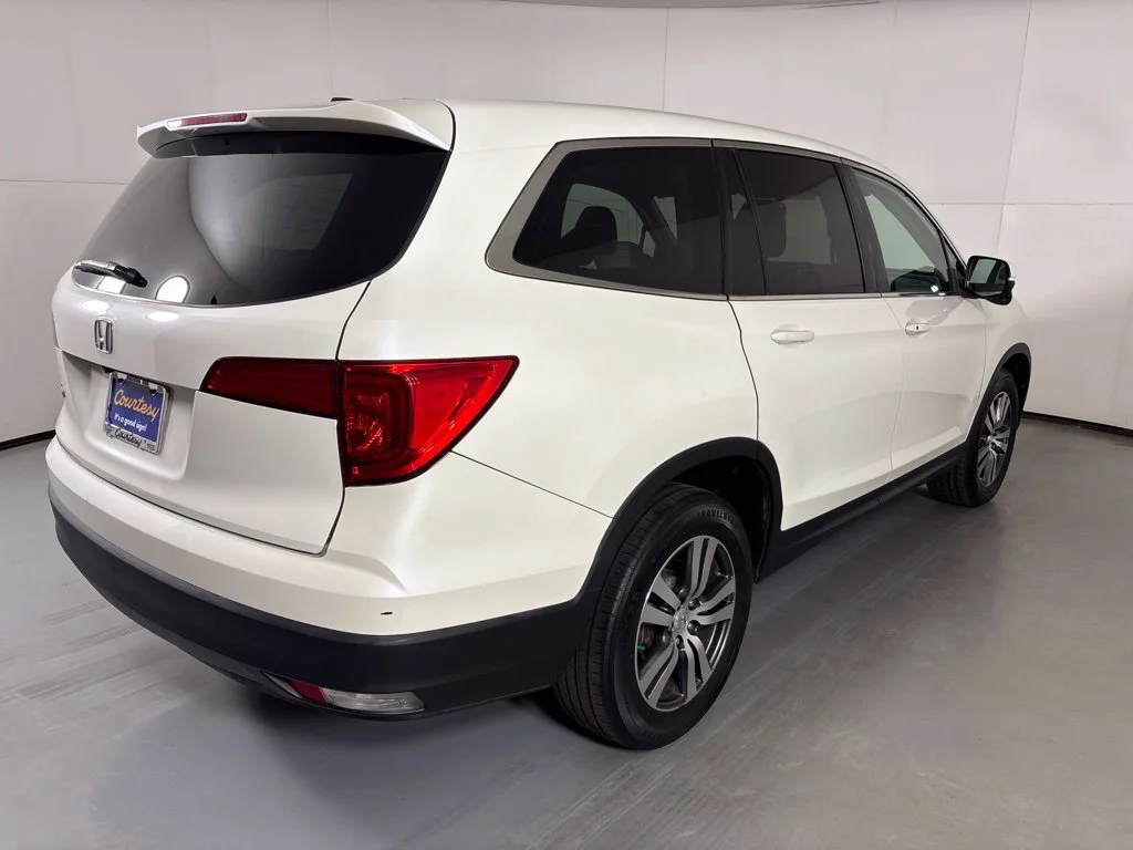 Used 2017  Honda EX-L image 8