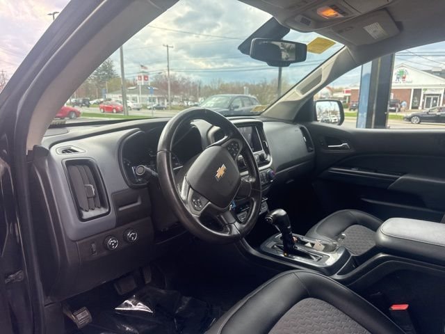 Used 2017 Black Chevrolet Z71 image 8
