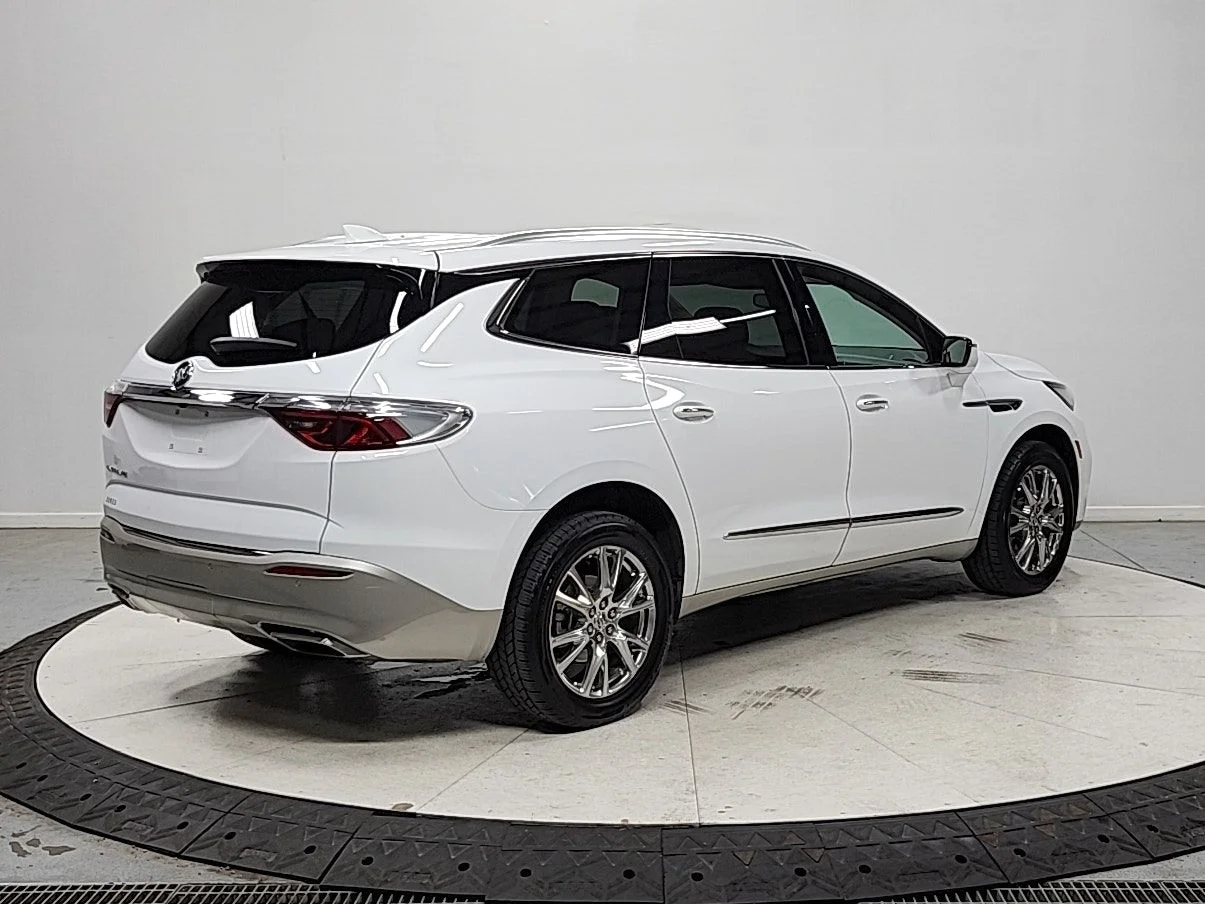 Used 2023 White Buick Essence image 7
