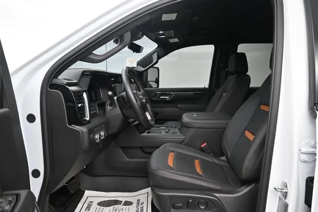 Used 2026 Summit White GMC AT4 image 10