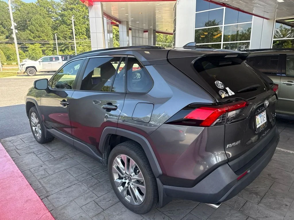 Used 2024 Gray Toyota XLE Premium image 5