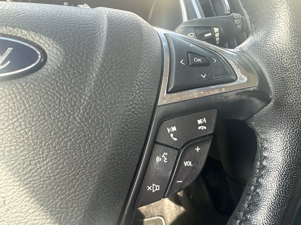 Used 2018 Red Ford SEL image 14